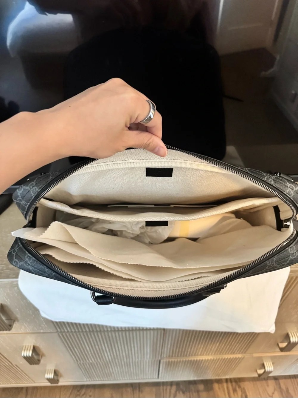 [BRAND NEW] Gucci GG Emblem Briefcase